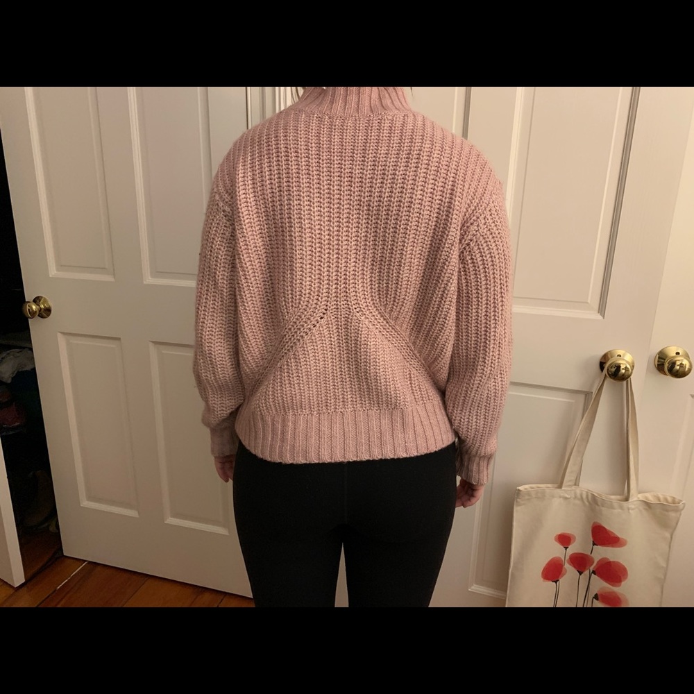 Splendid Sweater - Picture 5 of 5